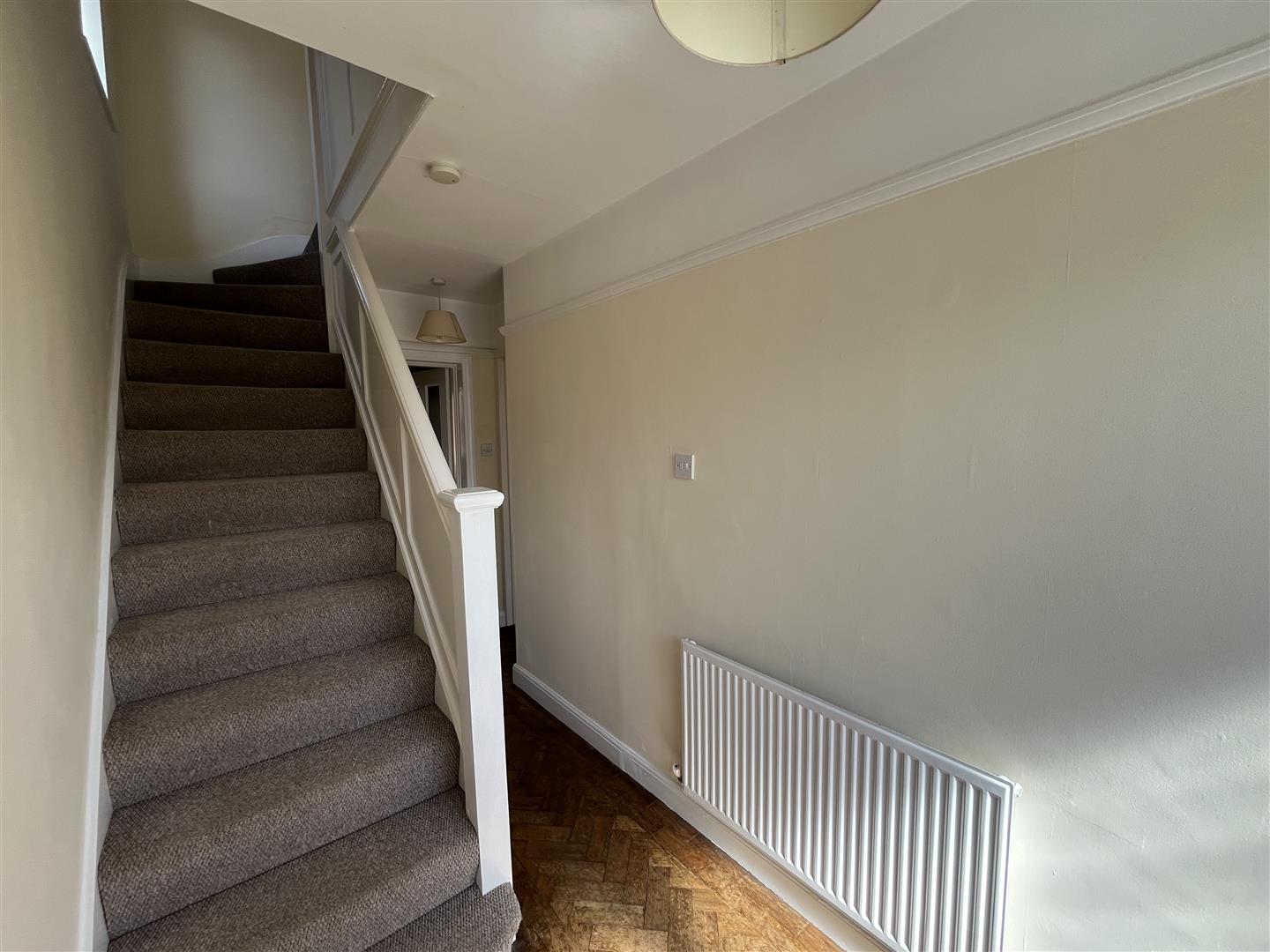 Heathcote Road, Whitnash, Leamington Spa, Warwickshire 5
